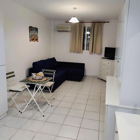 Annas House Apartment Pefkochori Bagian luar foto